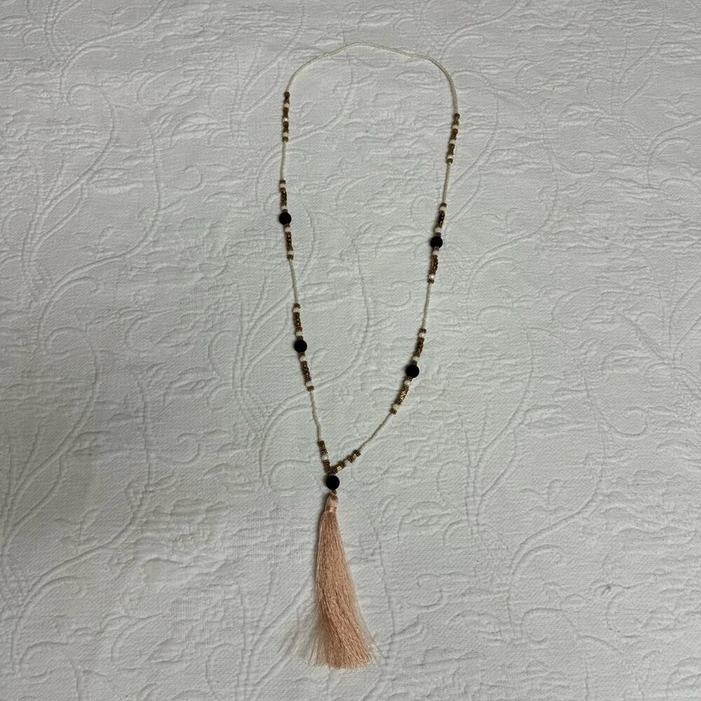 NWOT Indonesian Beaded Tassel Necklace